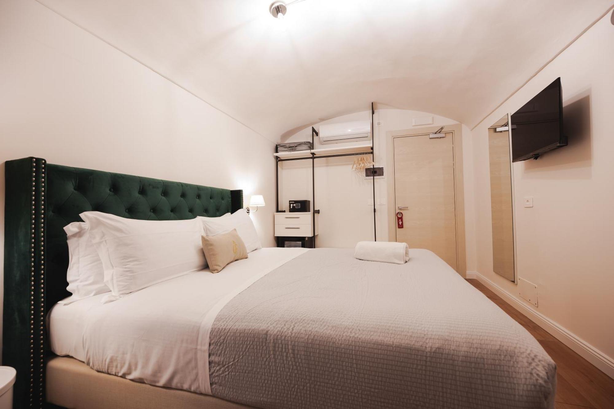 Carlo Felice Boutique Hotel Turin Exterior photo