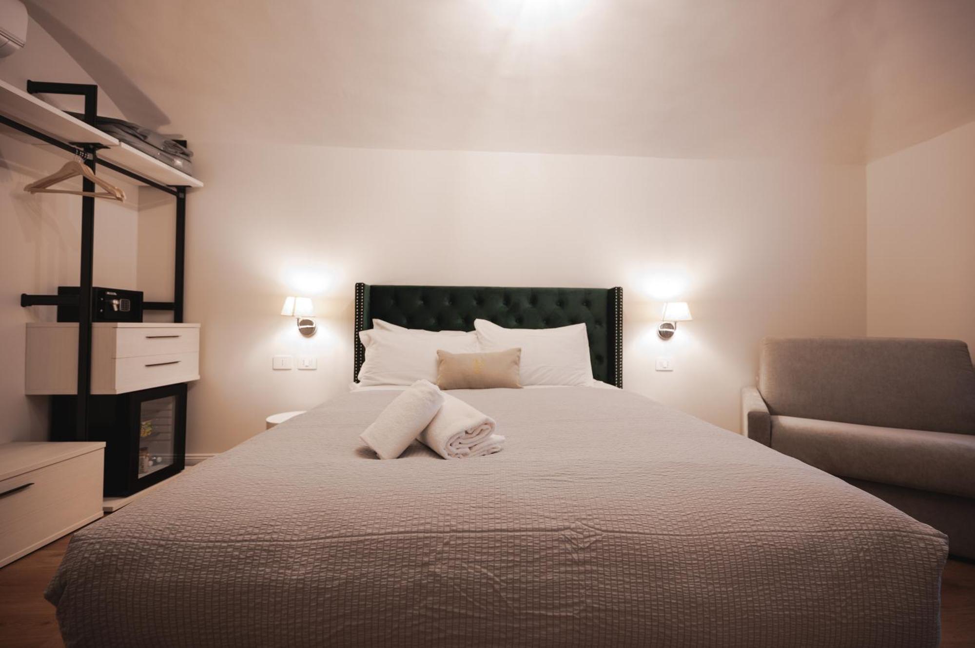 Carlo Felice Boutique Hotel Turin Exterior photo