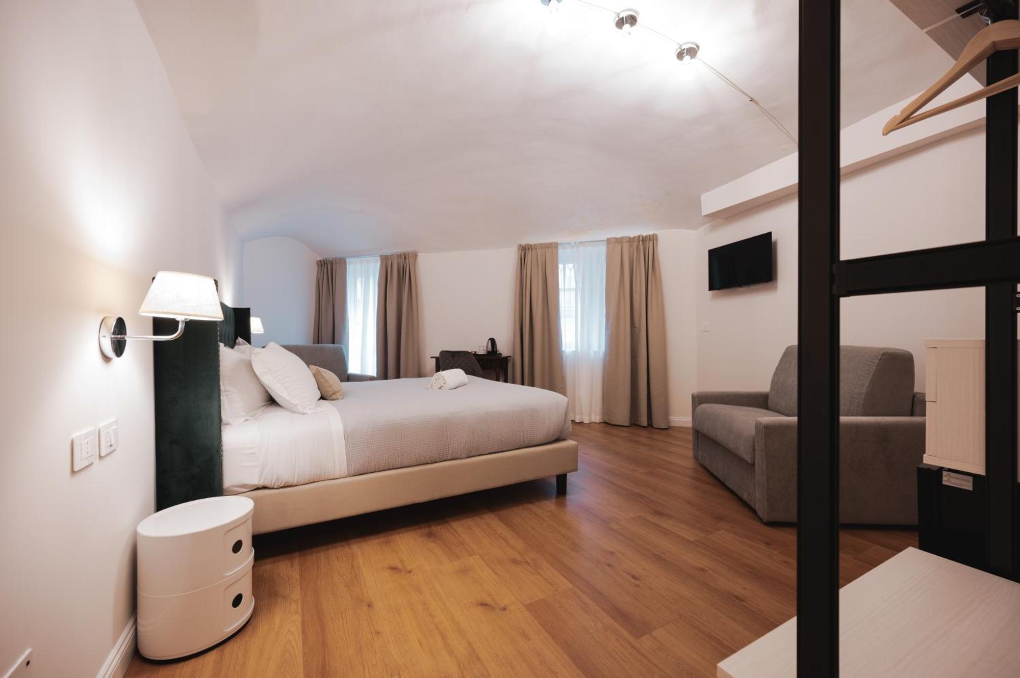 Carlo Felice Boutique Hotel Turin Exterior photo